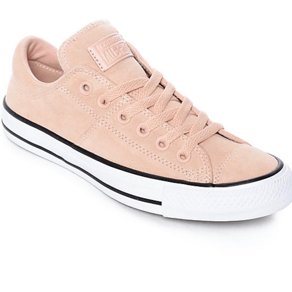 Converse Chuck Taylor: Dust pink suede Size 8